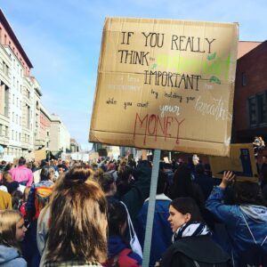 Maxi Warwel Instagram - word. #fridaysforfuture #allefürsklima #wirsindhierwirsindlautweilihrunsdiezukunftklaut