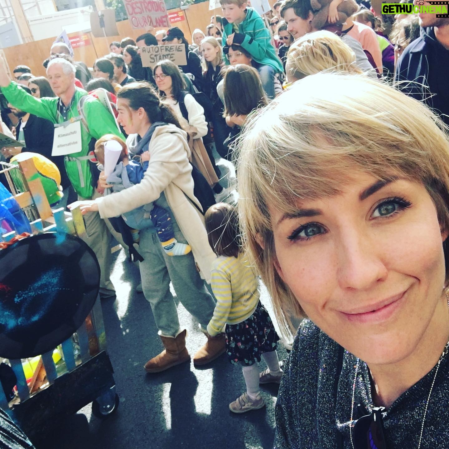 Maxi Warwel - 665 Likes - word. #fridaysforfuture #allefürsklima #wirsindhierwirsindlautweilihrunsdiezukunftklaut