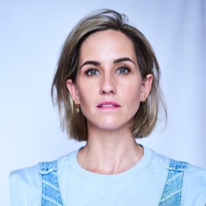 Maxi Warwel Instagram - „Foto Nr.3“
#serie #portraits #actress #newhairdocare #blau #berlin #headshot  pic by lovely @kimi_palme_portraits  h&m by amazing @__julischulz__