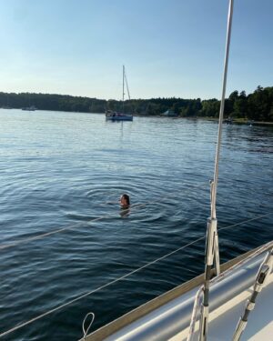 Maxime Dufour-Lapointe Instagram - Se retrouver en famille en voilier, c’est revivre toute la magie des étés de notre enfance ! ⛵️✨