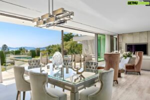Maxime Merkouchenko Instagram - Exceptional contemporary villa in the heart of Cap d'Antibes. 900m² of living space, landscaped park of 5000m². A true gem! 🏡💎 #DreamVilla #CapdAntibes #LuxuryLiving
Price < 30M€

Exceptionnelle villa contemporaine au cœur du Cap d'Antibes. 900m² habitables, parc paysager de 5000m². Un véritable bijou ! 🏡💎 #VillaDeRêve #CapdAntibes #LuxuryLiving