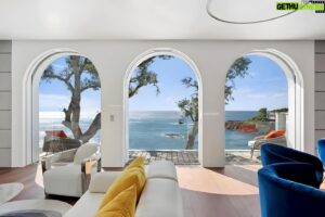 Maxime Merkouchenko Instagram - ON SALE 🚨Escape to pure luxury in Théoule-sur-Mer! This exceptional waterfront villa is a harmonious blend of elegance and natural beauty. Relax by the infinity pool, soak in stunning views, and indulge in the epitome of luxury living. 🌊✨ #WaterfrontVilla #ThéouleSurMer #LuxuryEscape

Le paradis trouvé à Théoule-sur-Mer ! Cette exceptionnelle villa en bord de mer allie parfaitement luxe et beauté naturelle. Plongez dans un bonheur absolu, entouré de vues époustouflantes et de relaxation ultime. 🌊✨ #VillaPiedDansLeau #ThéouleSurMer