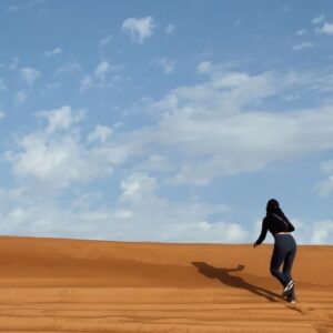May Phua Instagram - Hot, arduous to walk on sand. Walked uphill to inhale the beauty of seeing the vastness of the desert.
And jumping up doesn’t make it easier, thank goodness the photographer wasn’t too bad😂.

#dubaidesert