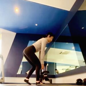 May Phua Instagram - Unilateral movements with heavy weights for endurance. Push for stability, precision, intention and endurance.
Playing with 15kg and 8kg got me down this week.
Combo Strength training with a touch of Pilates for that additional mile. And I’m glad my team of clients are all keeping up, regardless of age😉💪🏻.

And if you’re not sure if you ready for heavy work, your body will not lie. Your form, your stability will always be your best mirror.

#personaltrainer #pilatesinstructor #fitness #fitnessmotivation #strongwomen #strengthtraining .

You know who you are, great work team!