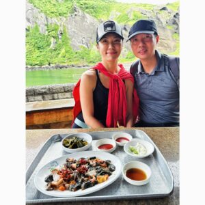 May Phua Instagram - My first time trying the seafood at its place of source. We had them stir fried, not any taste I’m familiar with but the chewiness of it is something acceptable.
#travelfussfree #familyfriends