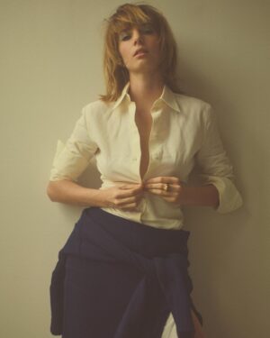 Maya Hawke Instagram - I had a fever and lousy attitude when we shot this so big thank you to all these people who made it look like i had a pulse and a personality. 
Photo @gstyles 
Style @tony_irvine 
Fashion all clothes by @prada 
Makeup @laurastiassni 
Hair #LucasWilson
Manicurist @ritaremark 
EIC @efarneti 
Cover #dCover #ChiSonoECosaFaccioQui #Prada #dlaRepubblica
Cover #dCover
