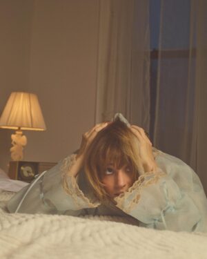 Maya Hawke Instagram - I had a fever and lousy attitude when we shot this so big thank you to all these people who made it look like i had a pulse and a personality. 
Photo @gstyles 
Style @tony_irvine 
Fashion all clothes by @prada 
Makeup @laurastiassni 
Hair #LucasWilson
Manicurist @ritaremark 
EIC @efarneti 
Cover #dCover #ChiSonoECosaFaccioQui #Prada #dlaRepubblica
Cover #dCover