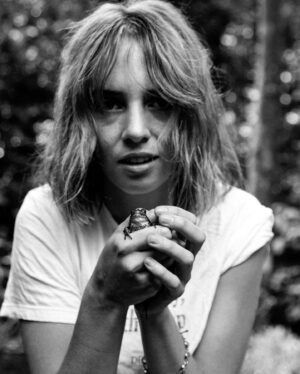 Maya Hawke Instagram - This is the leading press photo for thérèse and Moss cause I like the idea that a song is like a wild little animal that you can briefly catch in your hand and then let it go back into the stream. My new song Thérèse is streaming now (forgive the pun) but it’s not mine any more… yours if you’ll have it. Photo cred to the magnificent @celine_sutter.zip