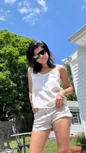 Maya Sundarakrishnan Instagram - ANUBAVI. ☀️

#ootd  #worldisforyoutoenjoy