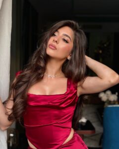 Actress Mayan ElSayed HD Instagram Photos and Wallpapers July 2024