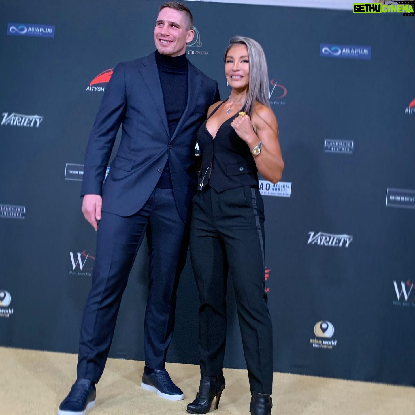 Mayling Ng - 1.2K Likes - With the World Champ and Actor @ricoverhoeven who came to support me on my big night receiving the Rising Star award 💫
MUA @elaynabachman
HAIR @styles_by_td
Took a while to post 🙌 as waiting for the professional pics to come 🙃 ……but these from my phone will have to do 😅