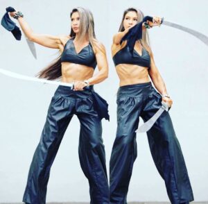Mayling Ng Instagram - My photoshoots designer, stylist and friend @jennyrozhkovadesign vegan leather collection is out 💣