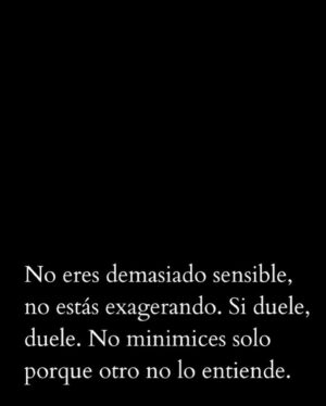 Mayra Hermosillo Instagram - Recuerdo bien lo que escribí queriendo dejar ir(me). 

Gracias @soymariacastella por hacerme parte de tu rollo. ♥️