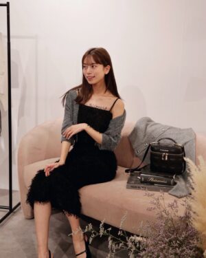 Mayuna Saburi Instagram - @jillbyjillstuart_official 
2024 FW collection 🧶✨
“GLOW WITH SHADE” 

ありがとうございました🐰

#pr #jillbyjillstuart #ジルバイジルスチュアート #JILLby #ジル