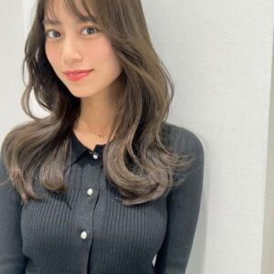 Mayuna Saburi Instagram - Newカラー💇‍♀️✨
最後に可愛く巻いてもらいました🥰

@kanako__abe 
ありがとうございます♡

#オリーブベージュ
#ヘアメンテナンス