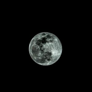 Mayur More Instagram - Sky me to the 🌜
.
.
.
.
.
.
.
.
.
.
#moon #themoon #lookup #nightsky #skywatcher #newmoon #moonphotography #astrophotography #nightphotography #natgeo #natgeospace #solarsystem #luna #space #earth #universe #cosmos