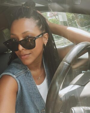 Meagan Holder Instagram - It’s actually insane what 12.2 mosquito bites and a long wait for a parking spot will make me do