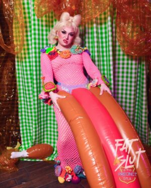 Meatball Instagram - The @jordanservicephotography photobooth photos from @fatslutla with @maddymorphosis are out!!! 
Go see how cute you look in yours!