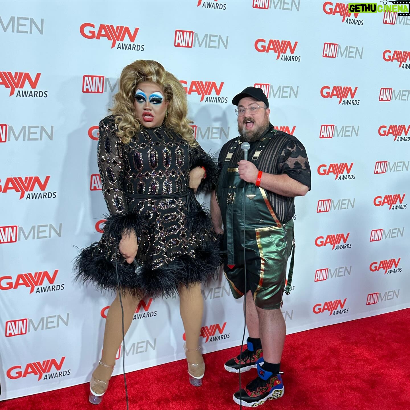 Meatball - 2.3K Likes - Had so much fun on the GayVN red carpet last night. Met a lot of horny people… thanks @avn
Also i was on tequila.
