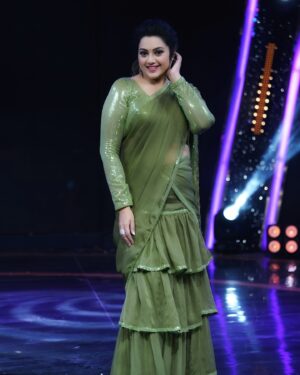 Meena Instagram - 💚✨