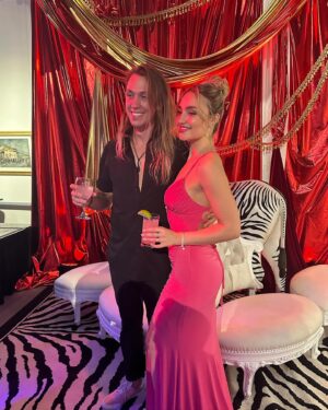 Megan Guénard Instagram - Photo dump de notre belle soirée entre copains hier au gala @influencecreation , full loveeeee🫶

Makeup by: @84martini @studio.hygge.ca 
Hair by: @sls.beauty 

Merci tellement🥹