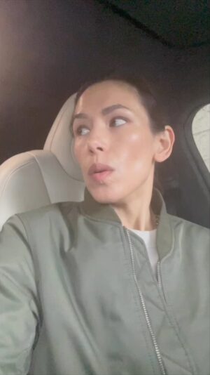 Megan Le Instagram - I did one of the scariest things of my life. 
I had my breast implants removed! 
I’d be so happy to keep this story for myself as I don’t owe it to anyone. HOWEVER, last year when I was on the fence with this decision I saw @maylingng post about her removal journey and it was the straw that empowered me to take this leap. I am beyond grateful for her for sharing and if I can help one person in a similar way then sharing this private piece of myself would be well worth it. ❤️
This is me 1 week pre-op in one my most vulnerable moments to date. 

*I want to clarify that this was the right decision FOR ME and this is in no way a judgement on anyone else’s decisions. I’m NOT saying you can’t be an authentic person with implants. I fully support anybody doing what they feel makes them feel best. 
Thanks for coming to my @ted talk.
.
.
.
#authenticity #authenticitymatters #breastimplants #implantremoval #sharingiscaring #truth #plasticsurgery #fear #motherhood #parenthood #health #mentalhealth #growth #selfworth #personalgrowth #healthy