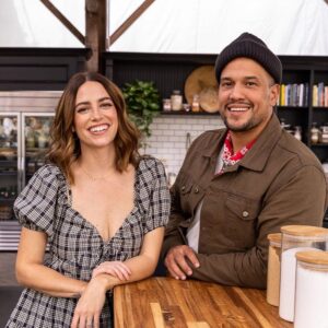 Megan Mitchell Instagram - Move over @amandasudanoramirez I’m taking your spot. ⁣
⁣
Actually, Aber (@johnnyswim) and I judged an episode of Silos Baking Competition on @magnolianetwork together and it airs THIS SUNDAY, 6/18 at 5pm/8pm EST. You can watch this episode, along with the first 4, on @streamonmax, @magnolianetwork or @discoveryplus ⁣ 
⁣
#SilosBakingCompetition #MagnoliaNetwork @joannagaines