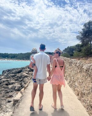 Megan Taylor Instagram - Albie’s first stamp in his passport ✔️ 
•
•
•
#firstholiday #familyphoto #beachtime #mallorcanbeach