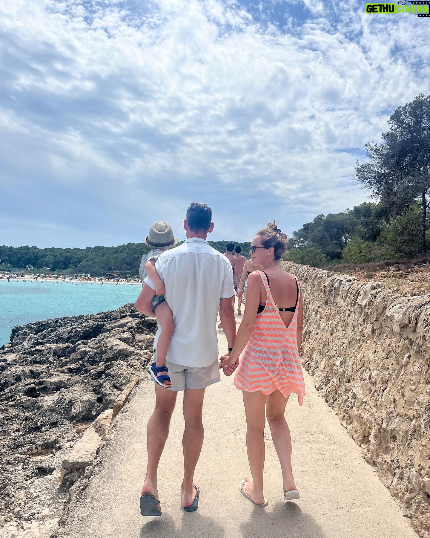 Megan Taylor - 3 Likes - Albie’s first stamp in his passport ✔️
•
•
•
#firstholiday #familyphoto #beachtime #mallorcanbeach