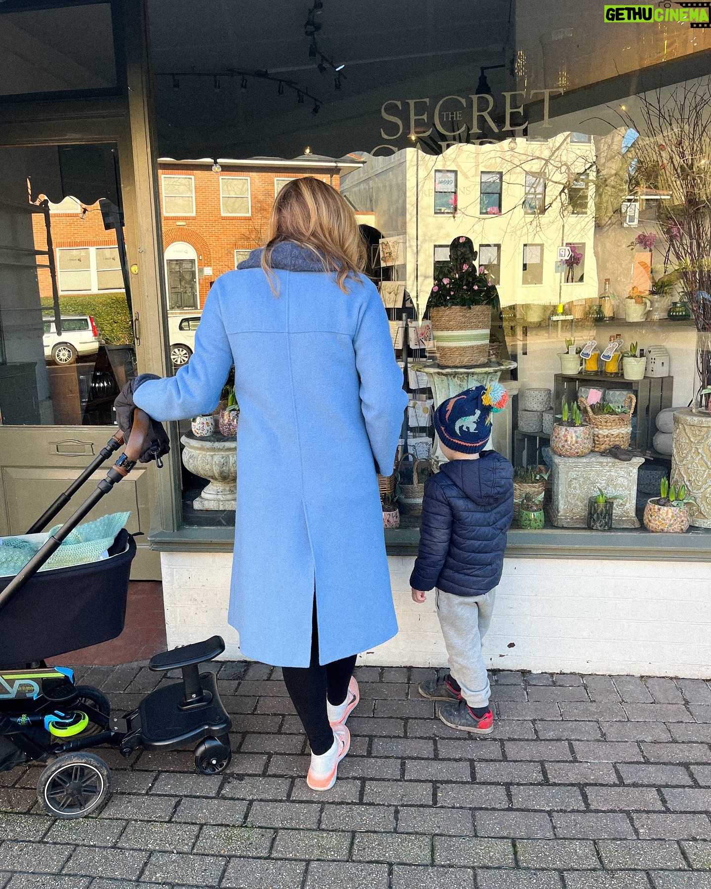 Megan Taylor - 3 Likes - 🍞 BAKERY HUNTING 🧁
Actually managed to get out of the house before midday today…just ⏰
We walked to the bakery fifteen minutes before closing and snapped up the last of their vegan rolls, croissants and a loaf of bread…also one of their mince pies which I recon are the best 👌🏼 @thamesdittonbakery
It was also operation try out the new buggy board ahead of the nursery run tomorrow. Luckily it was a complete hit 🎉. Using it with the bassinet isn’t the best design though and I have to walk to the side a little bit when Albie is sat on it, but the walk is short and will be a bit safer and easier for me than him using his scooter alongside the buggy. He can use his scooter on his nursery runs with Liam!
#nurseryrun #villlagelife #mumandson #buggyboard #outandabout