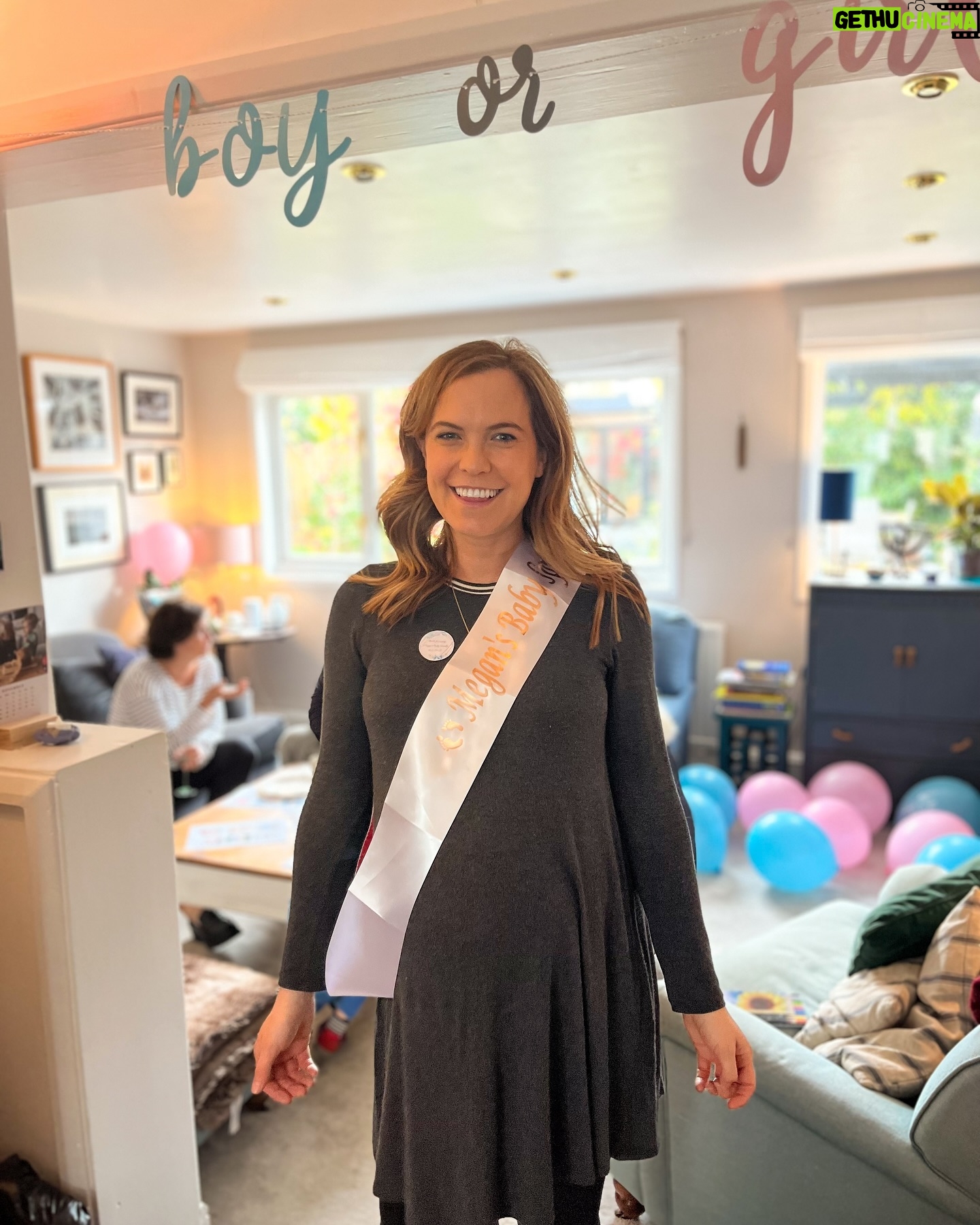Megan Taylor - 3 Likes - Surprised with a baby sprinkle 🥰
What a lucky girl I am 💕
Special people, fun games, delicious food and even a cake to do a gender reveal 💙 🩷
Really rather lovely to step away from the house brain for a minute haha.
#babyshower #babysprinkle #funandgames #surpriseparty #genderreveal #lovelywerkend