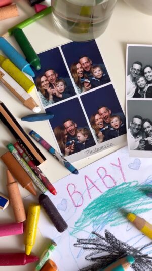 Megan Taylor Instagram - Albie is going to be a big brother 💕 
•
•
•
#babyannouncement #babyforchristmas#babynumbertwo
Baby announcement 💕