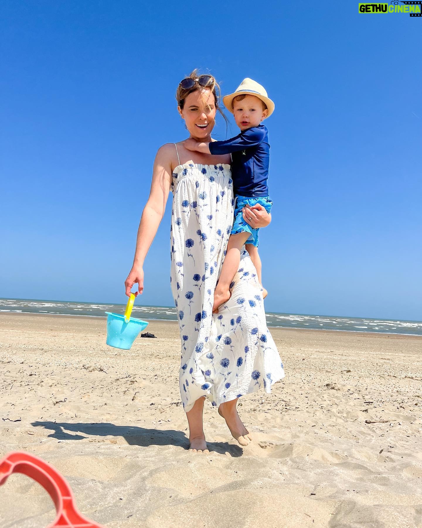 Megan Taylor - 3 Likes - Memories made 🏖️ 💕
•
•
•
#beachtime #familytime #letsgoback #romney #romneykent #greatstonebeach #soundofthebeach