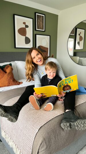 Megan Taylor Instagram - FAMILY RENTALS 🏡 
Ad. We have just been to look around the lovely Build to Rent homes at Fontwell Meadows near Arundel by @leafliving_. They are designed with families in mind and even allow pets! I know lots of friends that have struggled to rent with their pets, so these new build properties are a great option. Leaf Living offer no deposit schemes, flexible tenancies and homes installed with the latest smart technology… you can even decorate to your own taste (subject to prior approval). Albie was rather excited to see the gorgeous new playground whilst Liam and I are were a bit overly excited that there is a basketball court and an allotment on site as well! Leaf Living have rental homes in West Sussex, Essex and Southampton with a new development coming to Milton Keynes very soon!
 
#leafliving #fontwellmeadows #buildtorent #buildtorenthomes #arundel #westsussex #showhometour #familyrentals #petfriendlyrentalhomes #petfriendlyrenting