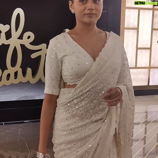 Megha Mathur - 232 Likes - I had to put out this kind of video from Joram's Indian Premiere at the @mumbaifilmfestival especially for all the lovely compliments I had received for the look.
When I want to wear a saree, the blouse becomes the deciding factor for me to pick it. Therefore while I was designing this saree I wanted to collaborate with someone who I could trust with their capabilities for customisation.
I couldn't have asked for a better collaborator than @jotishacouture based in Dwarka in Delhi. This venture has been started by Shalu Dudeja who is passionate enough to incorporate a nagging collaborator such as me. Kudos to you and your team for your impeccable craftsmanship cherried with an outstandingly professional attitude. 🤍
Concluding this video with gratitude for my lovely girls @simrat.harvindkaur and @bhaktidmaniar who are in and behind it (the reason why I have this media) 🤍
And @nakedindianfakir - the writer, director, producer of Joram - star of the evening for featuring in this video 🤍