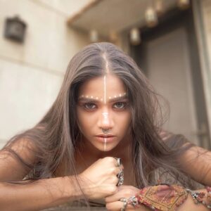 Megha Mathur Instagram - “She said all energy is only borrowed, and one day you have to give it back.”
Making the best out of the collaboration with @makeupbyfaiqa_ and her officer husband with impeccable eye for shots. ❤️
Thank you guys for helping me actualise this theme. 
.
.
.
.
.
.
Which one's your favorite?
.
.
.
.
.
#meghamathuractor #model #collaboration