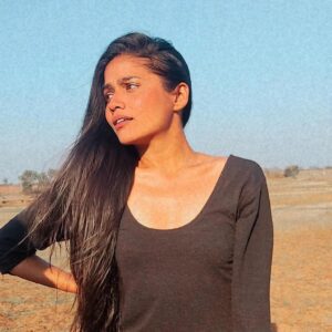 Megha Mathur Instagram - Let's make something productive out of the sunny winters.
.
.
.
.
.
.
#pictureoftheday #photooftheday #picture #photoshoot #dumkadiaries #belkuppivillage #jharkhand #actorslife #tagblender #intothewild  #travelphotography