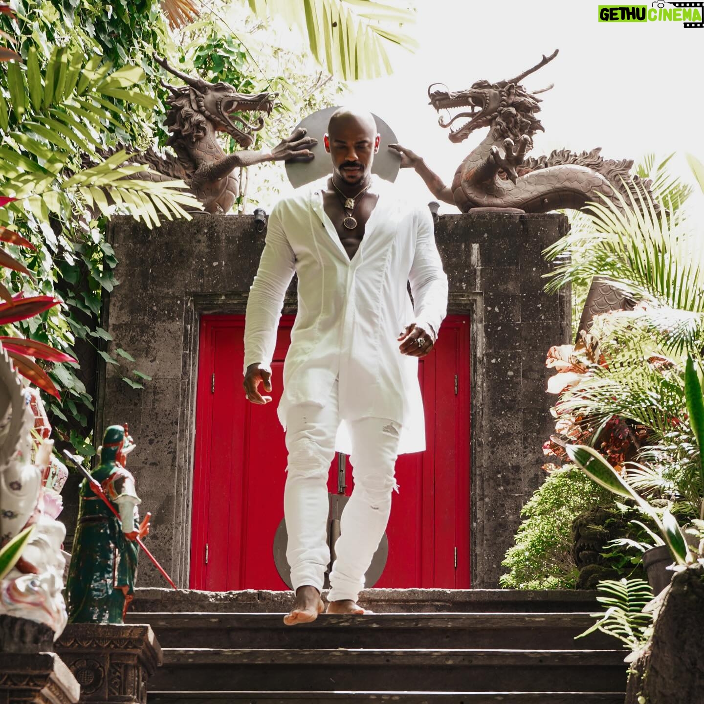 Mehcad Brooks - 1.9K Likes - Take this life slow dear one. There will be others and you will need the lessons from this one.
Second slide by @lauri.poldre
#mehcadbrooks #wearehere #spiritualgangster #justakidfromaustin