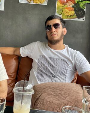 Mehdi Baydulaev Instagram - Ассаламу Алайкум 
Вот и завершился сбор в Тайланде. 
Теперь осталось согнать вес и сделать грамотный бой. 

Так же хотел от всей души поблагодарить братьев которые помогли мне в этой подготовке

@temirov_abdurrakhman  @yusup.umarov  @nashkho.galaev @khasan_magomedsharipov и особенно @zubairatukhugov Дала сий дойла шу Вежи ☝️🤝