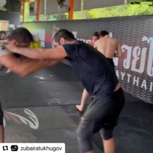 Mehdi Baydulaev Instagram - #Repost @zubairatukhugov with @use.repost
・・・
Ни дня без борьбы! 
Брат @mehdi_baydulaev не плохо борешься 🤫😁

 @bukaboxing где мои обещанные вещи ?