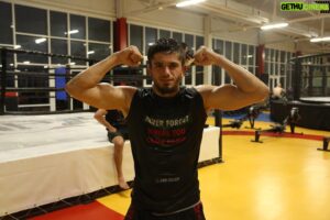 Mehdi Baydulaev Instagram - Подготовка на стадии завершения
Проделали много работы 
Ин Ша Аллах1 постараемся показать себя в хорошей форме 
#Москва #Встречай #Нас #АСА131 #5 #Дней #до #Боя🔥