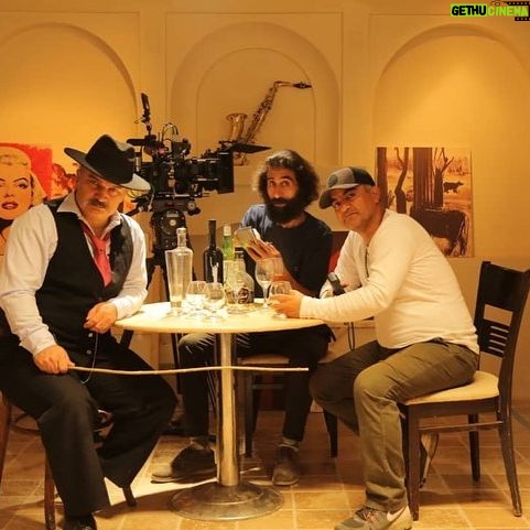 Mehdi Soltani - 55.7K Likes - .
دومین حضور بین المللی فیلم سینمایی #رویای_سهراب در #فستیوال_فیلم_مسکو، ۲۲ الی ۲۹آوریل ۲۰۲۱
پخش جهانی رویای سهراب با نمایش در #فستیوال_فیلم_هند ۲۴ ژانویه ۲۰۲۱ آغاز شد و اکنون در فستیوال فیلم مسکو به نمایش در می آید. “رؤیای سهراب” فیلمی است سینمایی به کارگردانی #علی_قویتن که موضوعش #سهراب_سپهری شاعر شهیر ایران است. #بهاره_کیان_افشار کی، #لاله_اسکندری، #ترلان_پروانه، علی قوی تن، #فروغ_امجدی، #غزاله_اکرمی، #مهدی_سلطانی و ... از بازیگران این فیلم هستند که #ساعد_نیکذات آن را فیلمبرداری کرده.
مواظب خودتون باشید🙏🏻✋🏻
