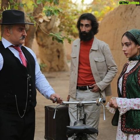 Mehdi Soltani - 55.7K Likes - .
دومین حضور بین المللی فیلم سینمایی #رویای_سهراب در #فستیوال_فیلم_مسکو، ۲۲ الی ۲۹آوریل ۲۰۲۱
پخش جهانی رویای سهراب با نمایش در #فستیوال_فیلم_هند ۲۴ ژانویه ۲۰۲۱ آغاز شد و اکنون در فستیوال فیلم مسکو به نمایش در می آید. “رؤیای سهراب” فیلمی است سینمایی به کارگردانی #علی_قویتن که موضوعش #سهراب_سپهری شاعر شهیر ایران است. #بهاره_کیان_افشار کی، #لاله_اسکندری، #ترلان_پروانه، علی قوی تن، #فروغ_امجدی، #غزاله_اکرمی، #مهدی_سلطانی و ... از بازیگران این فیلم هستند که #ساعد_نیکذات آن را فیلمبرداری کرده.
مواظب خودتون باشید🙏🏻✋🏻