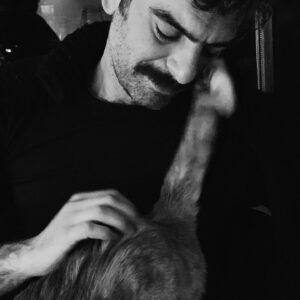 Mehmet Ali Nuroğlu Instagram - eski dostum fönye şakrıl 🐈