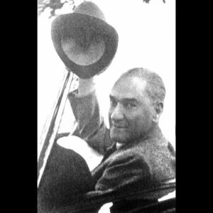 Mehmet Korhan Fırat Instagram - büyük sevgi,büyük minnet,büyük hasret sonsuza dek..