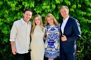 Mehmet Oz Instagram - I can’t wait to welcome another grandchild later this year! Zoe’s baby shower brought everyone together and reinforced the beauty of family across 4 generations. Sharing these milestones with the whole family warms my heart💞
