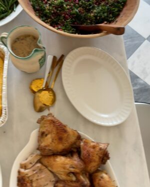 Mehmet Oz Instagram - Happy Thanksgiving from our family to yours! Grateful for our loved ones, good health, this beautiful country, and friends old and new with whom to break bread and count our blessings. Thank YOU for being here to share the journey with us. We hope you enjoyed the best bites surrounded by the ones you love most!