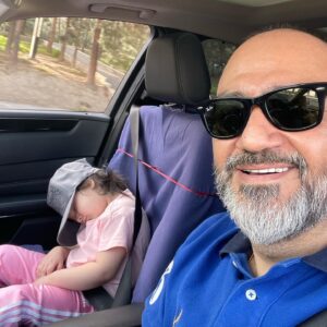 Mehran Ghafourian Instagram - بابا عاشقته  هانا ❤️