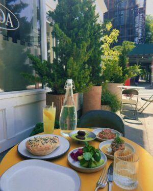 Mehreen Karim Instagram - all u need is a solo summer day in Brooklyn