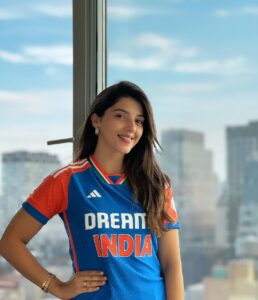 Actress Mehrene Kaur Pirzada HD Instagram Photos and Wallpapers June 2024